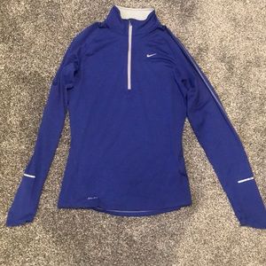 Nike quarter zip active top
